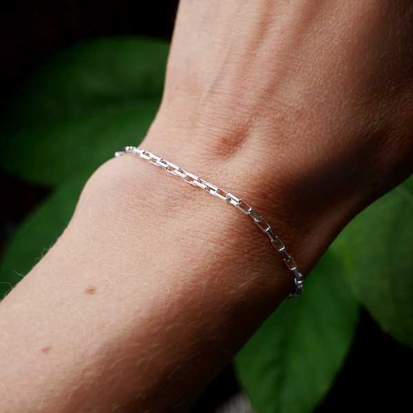 Unisex bracelet in minimalist recycled 925 silver for women and men with Venetian chain