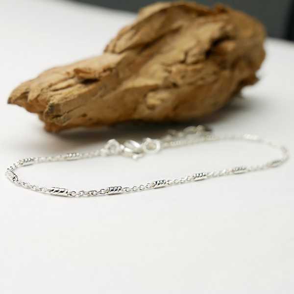 Minimalist recycled 925 silver bracelet for women, fine chain, alternating striated tubes, accumulable and adjustable
