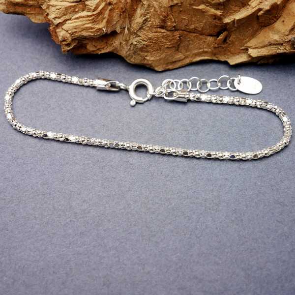 Bracelet chaine maille popcorn diamantée minimaliste en argent 925 recyclé ♻ ajustable pour femme.