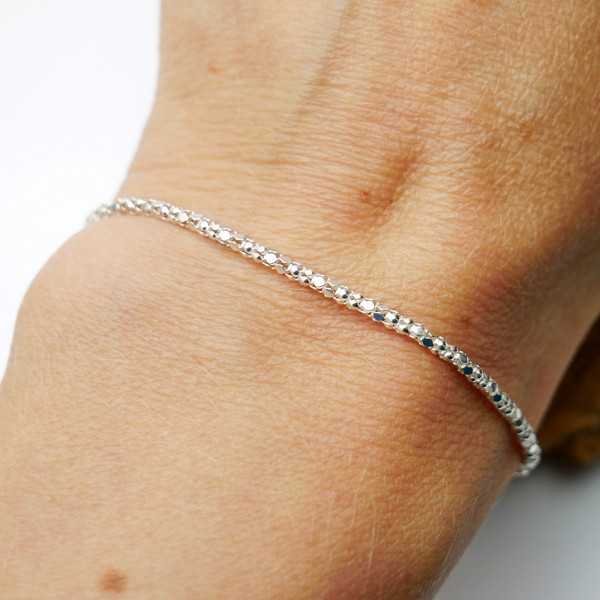 Minimalistisches Armband aus recyceltem 925er Silber für Damen mit Diamant-Popcorn-Kette