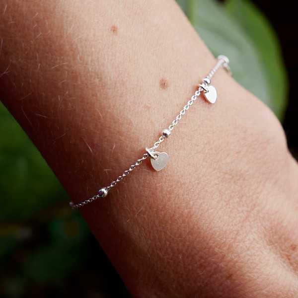 Bracelet cœurs en argent 925 recyclé minimaliste pour femme chaine fine perles rondes alternées