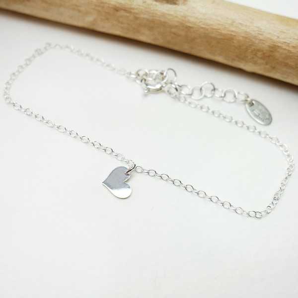 Dünnes Damen-Herzarmband aus minimalistischem recyceltem 925er Silber für Damen mit feiner Kette