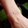 Women's thin heart bracelet in minimalist recycled 925 silver for women with fine chain