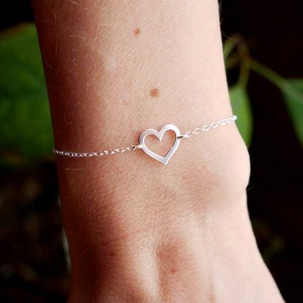 Bracelet femme grand cœur évidé en argent 925 recyclé minimaliste pour femme