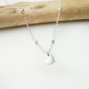 Solitärer Damen-Herzanhänger aus minimalistischem recyceltem 925er Silber für Damen an einer feinen, verstellbaren Perlenkette