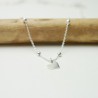 Solitärer Damen-Herzanhänger aus minimalistischem recyceltem 925er Silber für Damen an einer feinen, verstellbaren Perlenkette