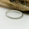 Bague fine en argent 925 recyclé demi jonc empilable brossé mat unisexe