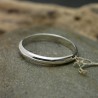 Ehering aus recyceltem 925er Silber halber Armreif glänzend stapelbar Unisex