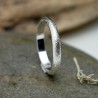 Ehering aus recyceltem 925er Silber halber Armreif sandgestrahlt stapelbar Unisex