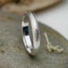 Ehering aus recyceltem 925er Silber 3 mm halber Armreif sandgestrahlt stapelbar Unisex