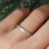 Ehering aus recyceltem 925er Silber 3 mm halber Armreif sandgestrahlt stapelbar Unisex