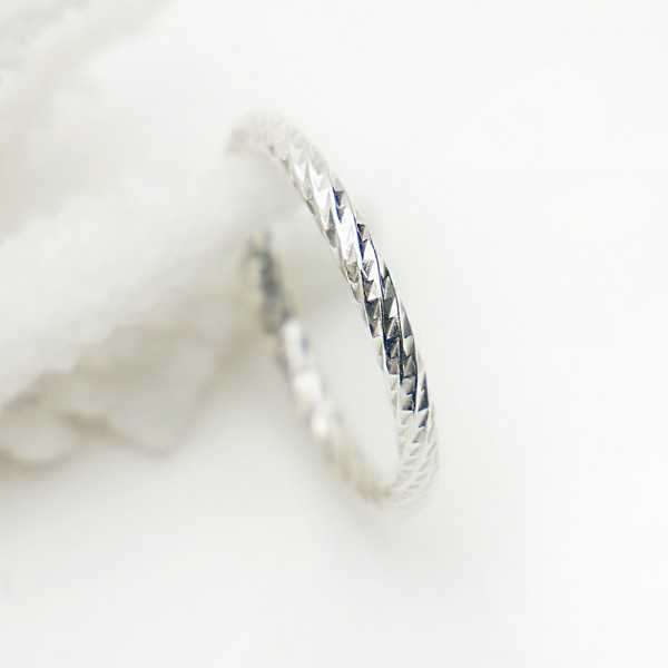 Thick and minimalist sterling silver stackable twisted ring