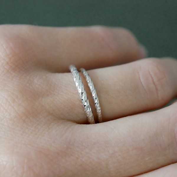 Thick and minimalist sterling silver stackable twisted ring